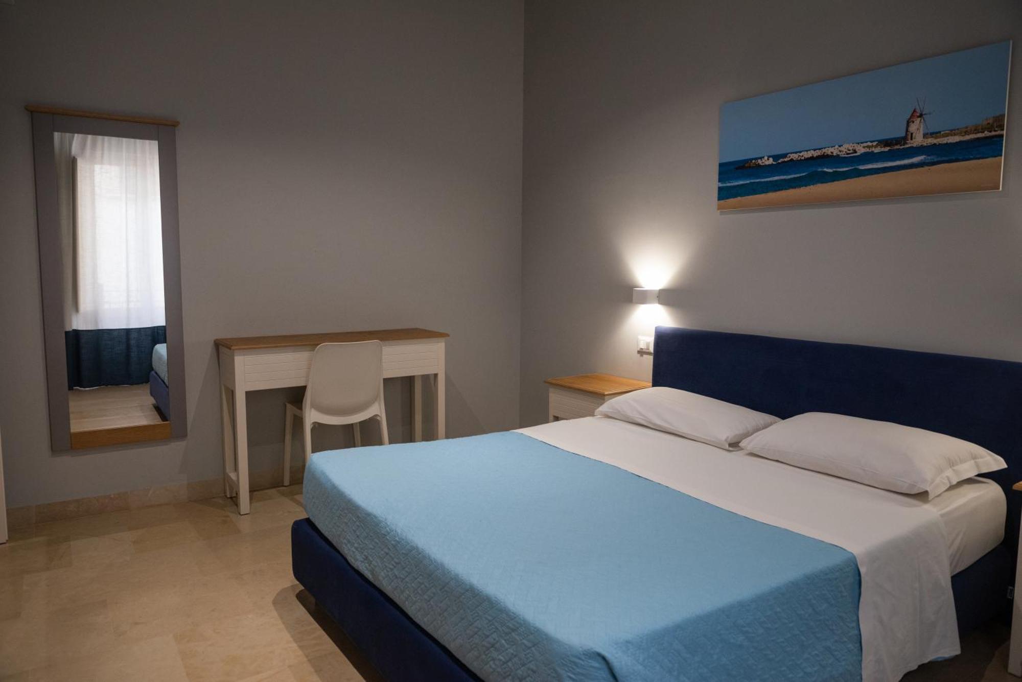 Zibibbo Suites & Rooms - Aparthotel In Centro Storico A Trapani Exterior photo