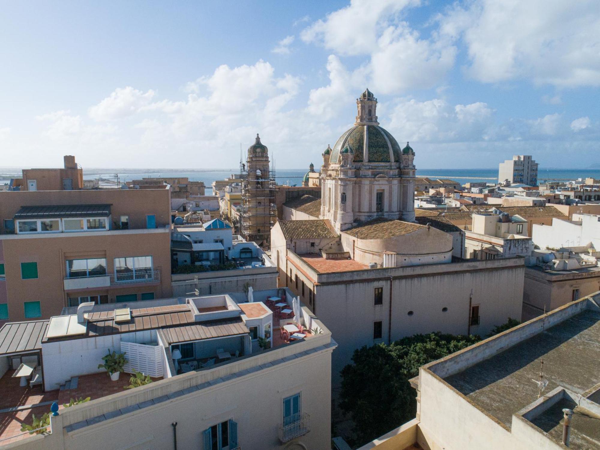 Zibibbo Suites & Rooms - Aparthotel In Centro Storico A Trapani Exterior photo